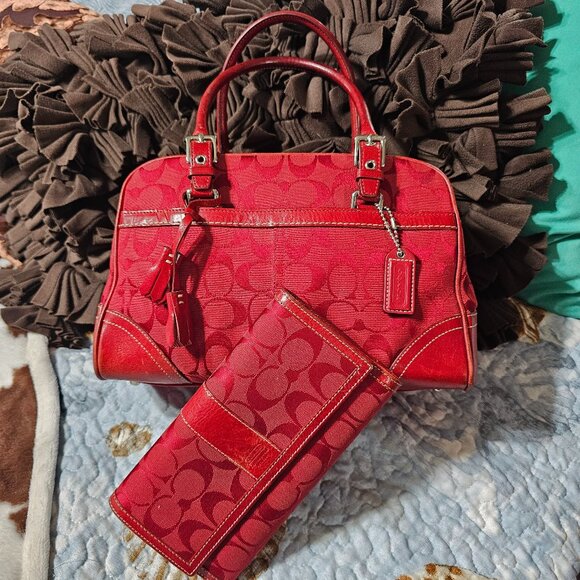 2005 Vintage Y2K Coach Monochrome Red Hampton Bowler Style Satchel Purse - Picture 1 of 10